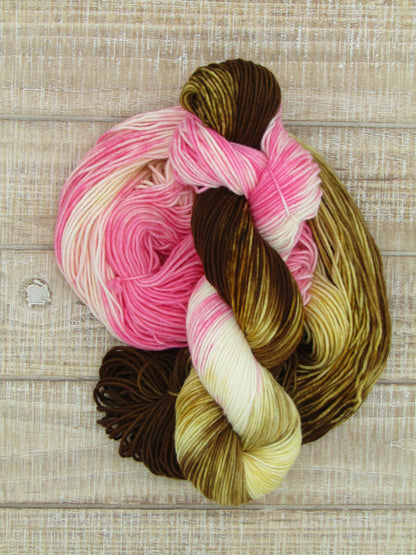 Hand-dyed Yarn - Nora Merino/Cashstyle Nylon Worsted Weight